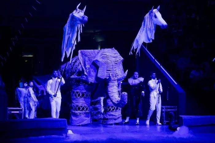 Event image Удивительная история